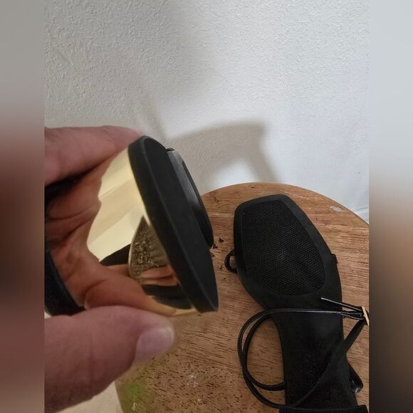 New Zara Strappy Sandals Size 9 In Black And Gold - Picture 5 of 10